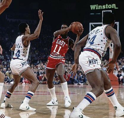 JoeAlmeida07's tweet photo. #ChicagoThing Jan 29, 1984 NBA ASG @ Denver: CHICAGO-natives RICKY GREEN, ISIAH THOMAS & MARK AGUIRRE rep da Windy City‼️Green dazzled @ da 2nd Boston Shootout 1973🏆, Aguirre won MVP in ‘78🏆, Isiah missed June ‘79 Shootout for Pan Am Game’s Tryouts-Rising-NCAA FR😳✔️|📰Bob Ryan https://t.co/J9TthntlV2