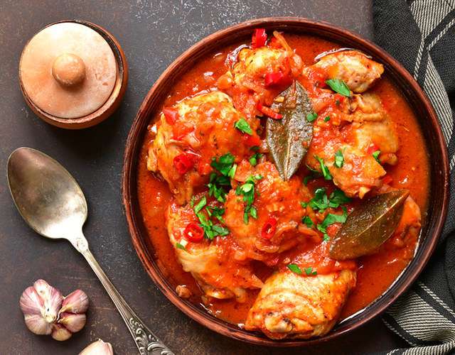 Our new dish - chakhokhbili 🥘. It's an aromatic Georgian chicken stew with golden peppers, selected tomatoes, onions, garlic, coriander and Georgian spices. Try our chakhokhbili with Georgian wine🍷🍷, or order delivery via popular services: Glovo, Wolt, Pyszne, Bolt, UberEats.