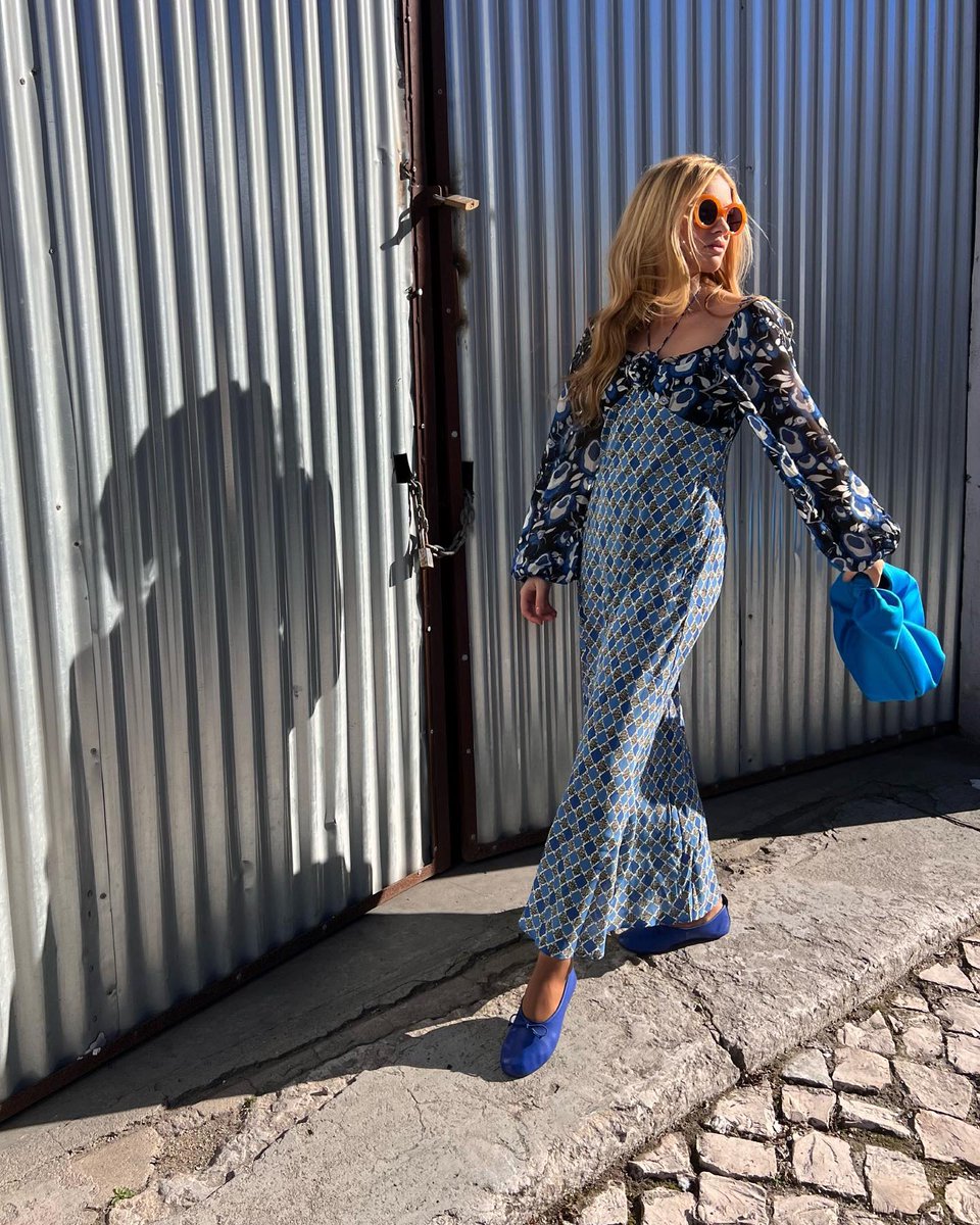 MaryleboneVllge's tweet image. Step into the weekend with style in an outfit to impress from @rixo_london. Their floral prints have us dreaming of Spring! 🌻🛍

#MaryleboneVillage #Rixo