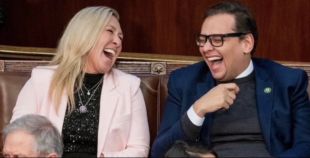 JoJoFromJerz's tweet image. Name this duo.