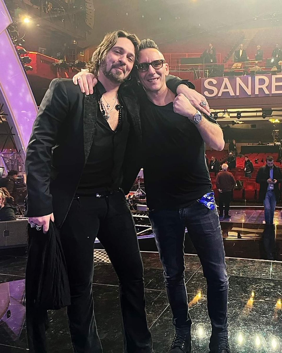 SabrinaBaldacc2's tweet photo. Stasera attenti a questi due. Francesco+Francesco spaccheranno
#modà 
#lasciami
#sanremo2023 https://t.co/3mCWSMf70c