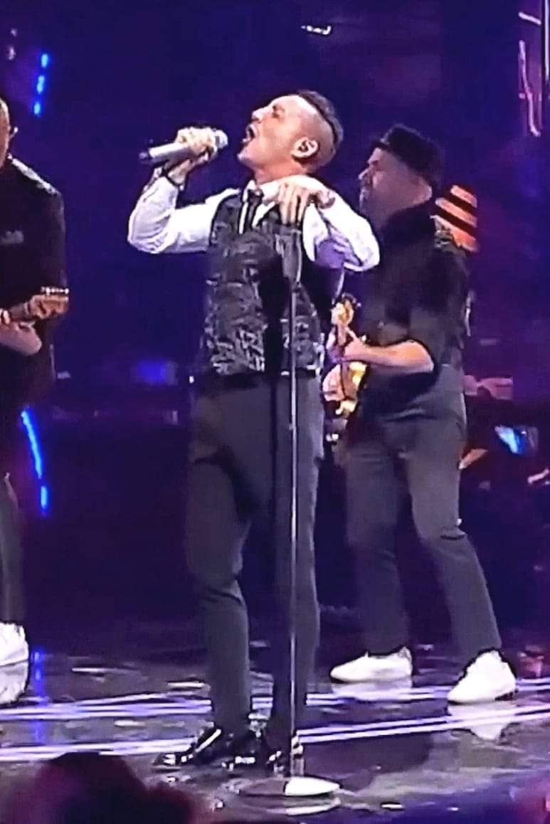 SabrinaBaldacc2's tweet photo. L'intensità di chi canta con il cuore e non solo con la voce
#modà
#lasciami
#sanremo2023 https://t.co/ZPXSCqrp57