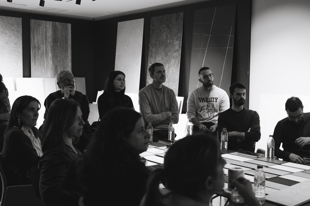 CDICV's tweet photo. TOTAL BLACK EN SALTOKI HOME VALÈNCIA
#SaltokiHome #València, empresa #LaCasaEAD, celebró su primer #evento Total Black recibiendo en sus instalaciones a la Junta de Gobierno del #CDICV.
+info: https://t.co/XZDmiFEJIP https://t.co/XChPG7Galv