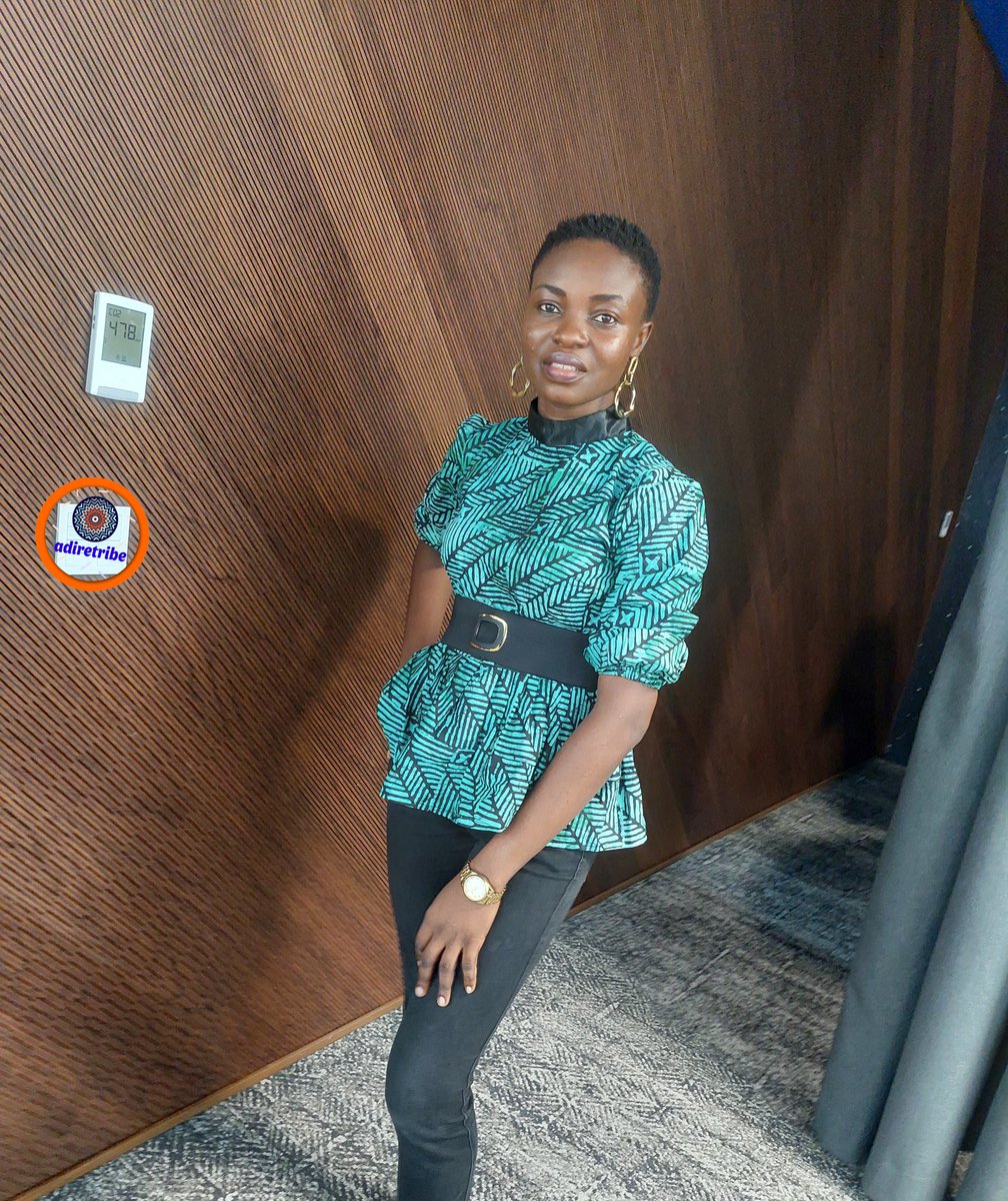 AdireTribe's tweet photo. What's a Friday without Adire baffs? My batik blouse is giving business casual vibes.ππ
Check out our retail page on https://t.co/CYnHqkPOCR
#adiretribe #adireinlagos #adire #adirestyles
#handmadefabrics https://t.co/DXlCOegntU
