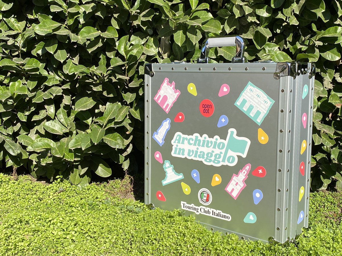 Si parte! Sta per iniziare il progetto didattico #archivioinviaggio di #TouringClubItaliano con il sostegno di #FondazioneComunitaMilano. Pronti a immaginare la città del futuro? Ci proveremo grazie a documenti d’archivio TCI e attività che stimolano la creatività dei ragazzi