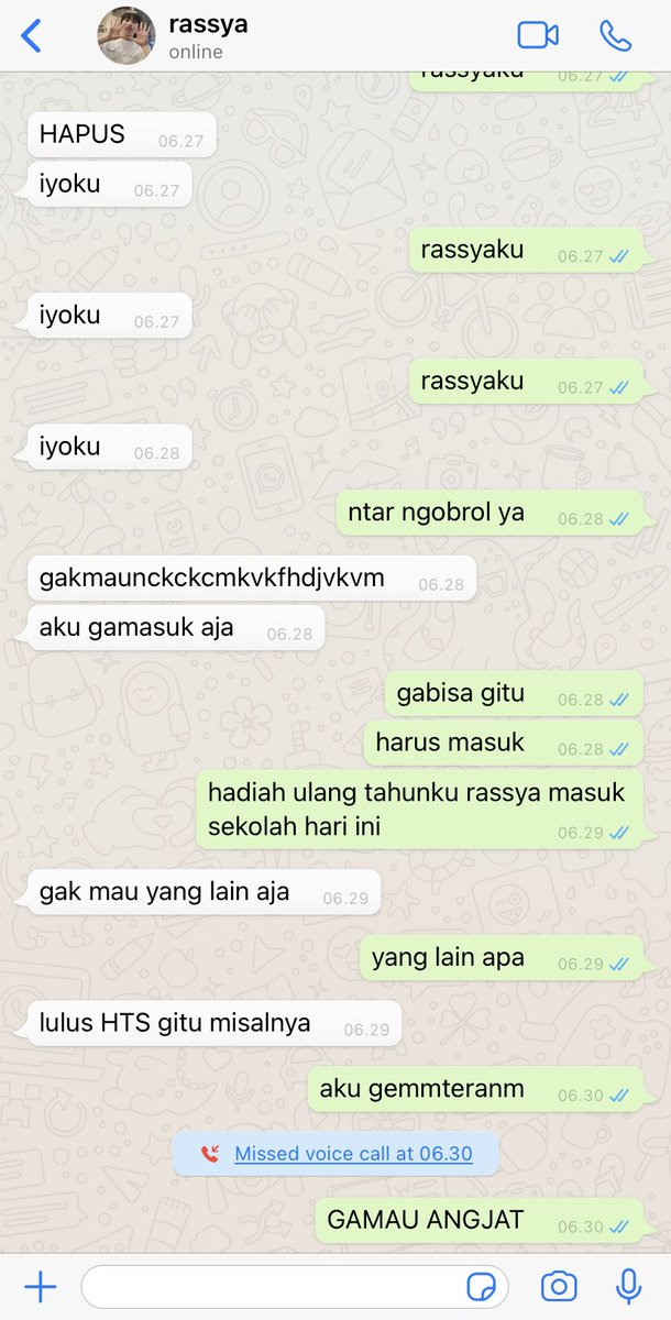 meorijane's tweet image. rassya dan iyo pas belum ada label nama hubungan (happy birthday iyo!)