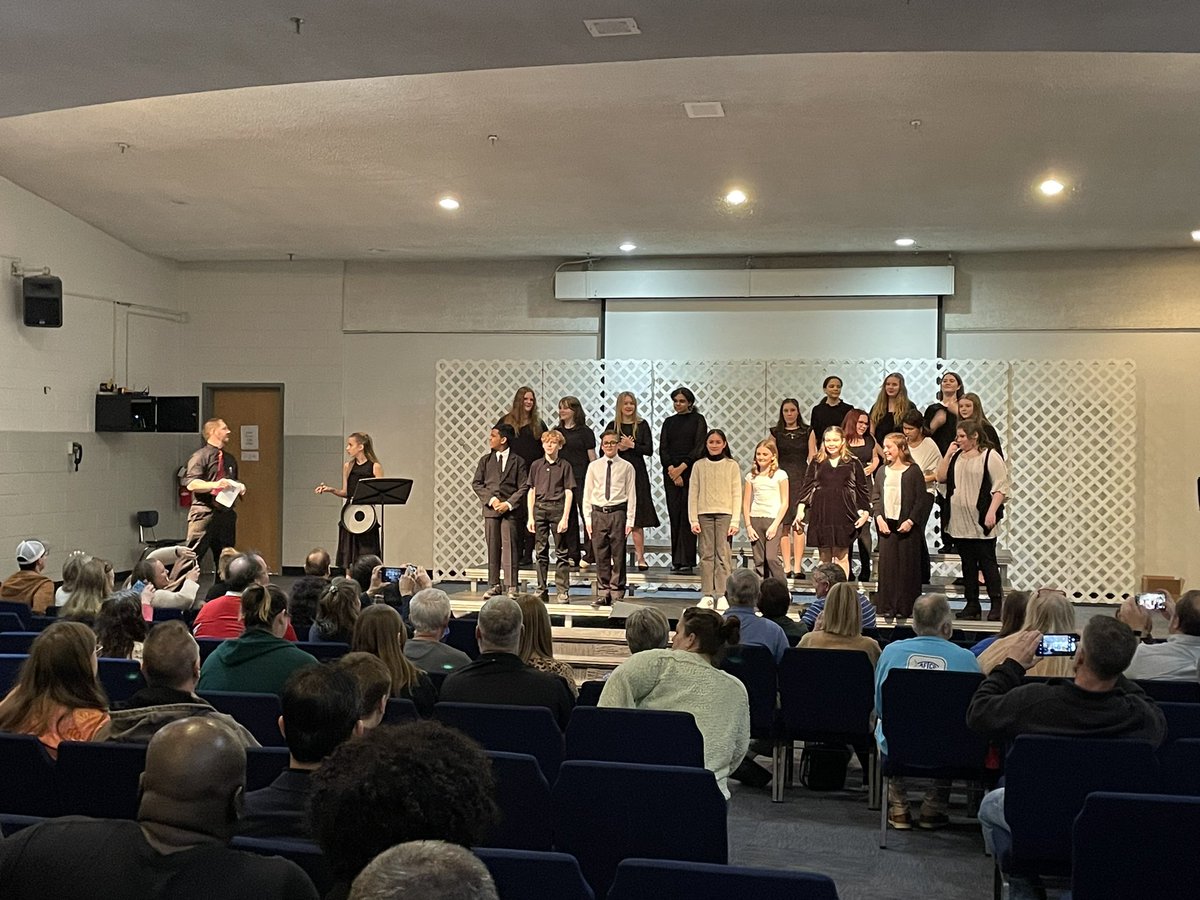 ArtsTcs's tweet photo. Last night the @PanthersEMS and @WMS_BOBCATS choir programs put on their pre-festival performances. Good luck to both groups as they are adjudicated over the next two weeks! @DrCatStephens @TCSPublic @TullahomaChoirs https://t.co/HtuY3NLOqS