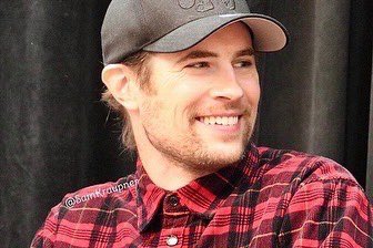 nasabuf's tweet photo. #vote once an hour w/link in my bio: #extraordinarilytalented #davidberry as #mosthandsomeaustralianactor! #mrdavidberry #davidberryfans #australia #australian #mosthandsome #votefordavid #outlander #lordjohn #lordjohngrey #aptch #riptide #incrediblytalented credit: @SamKraupner https://t.co/95kSh4IymT