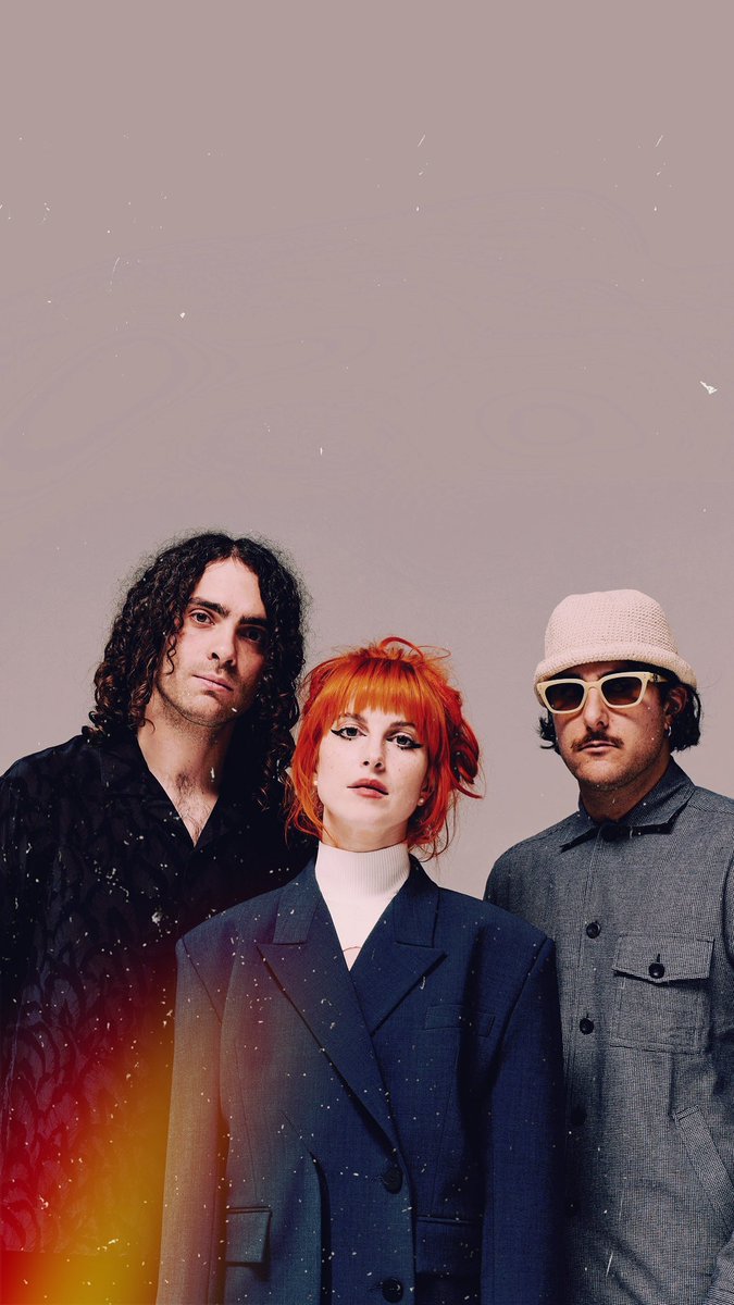 HayleyWOnline's tweet image. new paramore lockscreens / phone wallpapers 📱