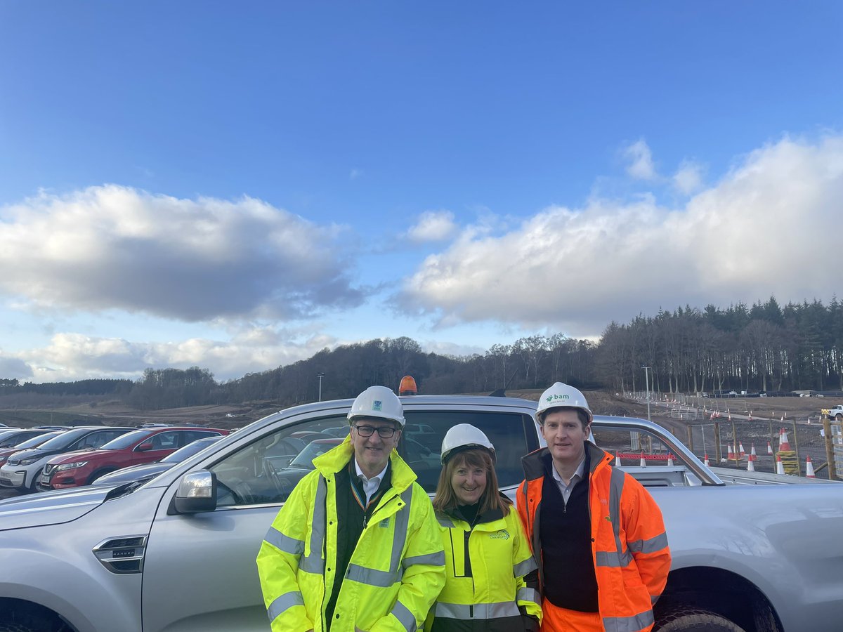 PTFutures1's tweet photo. Yesterday we had the pleasure of showing our @PerthandKinross Chief Executive Thomas Glen the #CTLR site @bam https://t.co/vT0FGUix3C