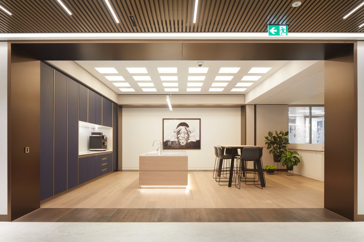 GlassSpecialist's tweet photo. Specialist Projects | Commercial
 
At Specialist Group, we are highly experienced in the successful delivery of Bespoke Joinery, Metal and Glass projects throughout the Commercial Sector.
 
Images showcase some of our favourite commercial projects throughout the years. https://t.co/uKnAeA9d1O