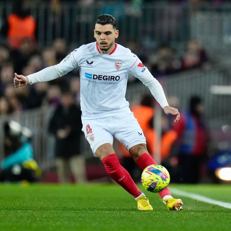 SevillaFC's tweet photo. 🏥 Karim Rekik sufre una tendinosis en el tendón de Aquiles derecho. 

#WeareSevilla