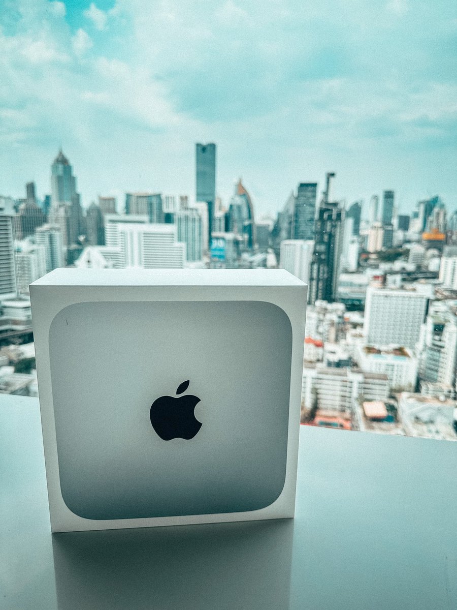 RehaAlev's tweet image. Replaced my MacBook Pro with a Mac Mini Pro, because the laptop stayed at home almost all of the time. Fingers crossed the mini serves me well for the next 3-4 years. #MacMiniPro #Apple #MacBookPro #MacMini