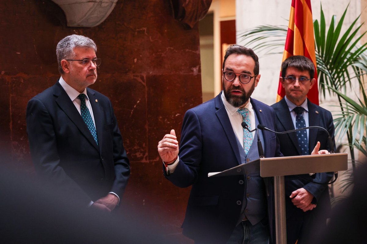 📙 Presentem, amb la <a href="/universitatURV/">Universitat Rovira i Virgili</a>, les directrius per redactar el primer planejament conjunt de tota l'àrea metropolitana de #Tarragona.

📝 Ordenarà infraestructures, assentaments i espais oberts dels 7 municipis.

👉ow.ly/nm8C50MP6Cu