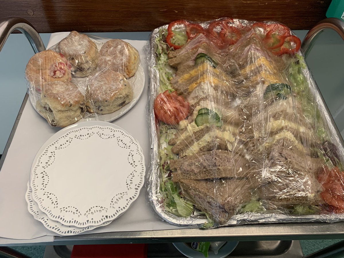 SJH catering department deliver once again ❤️ They provided this lovely platter for a patient who sadly could not attend her husband’s funeral. They were however able to watch a stream from her hospital bed. #patientcentred #meetingpatientsspiritualneeds @LothianSjh @KyrstineH