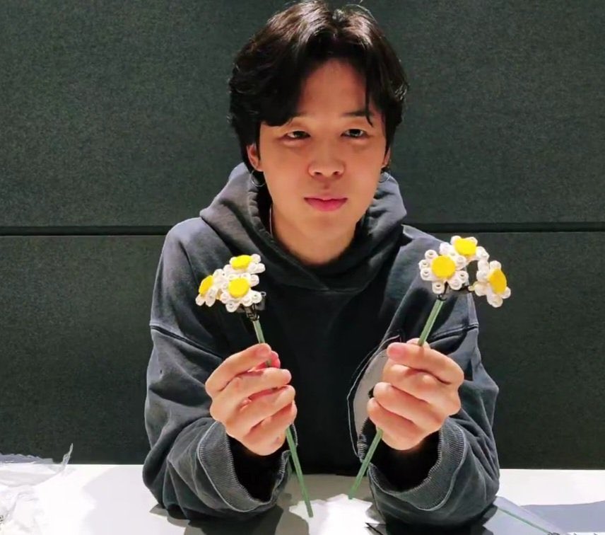 panlayakunjin's tweet photo. น่ารักกว่าดอกไม้อีก https://t.co/PfV1AlvIxc