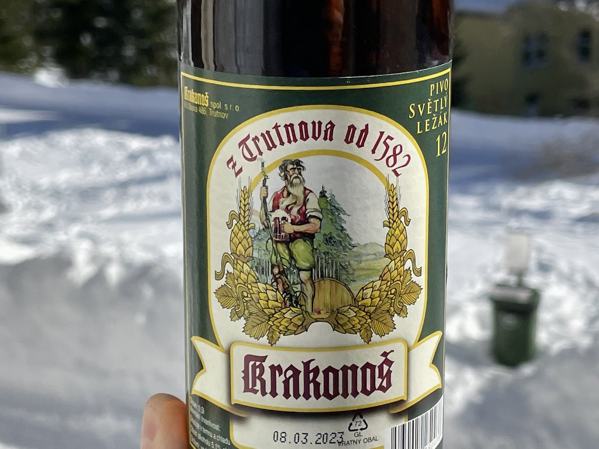 VMrozi's tweet photo. Ze života mrože: labská lázeň🥶🏊🏻♂️❄️, trutnovský životabudič🍺 #VysehradstiMrozi #Krkonose #Spindl https://t.co/vFAIKPSS0w