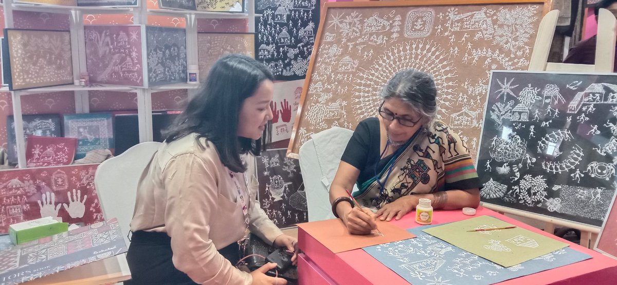 U20India's tweet photo. Art time at the wonderful Inception Meeting in #U20Amdavad.
#G20 #U20
@g20org @G20Gujarat @MoHUA_India @NIUA_India @AmdavadAMC @amitabhk87 @CMOGuj @ICLEISouthAsia @c40cities https://t.co/knf84aZaLB