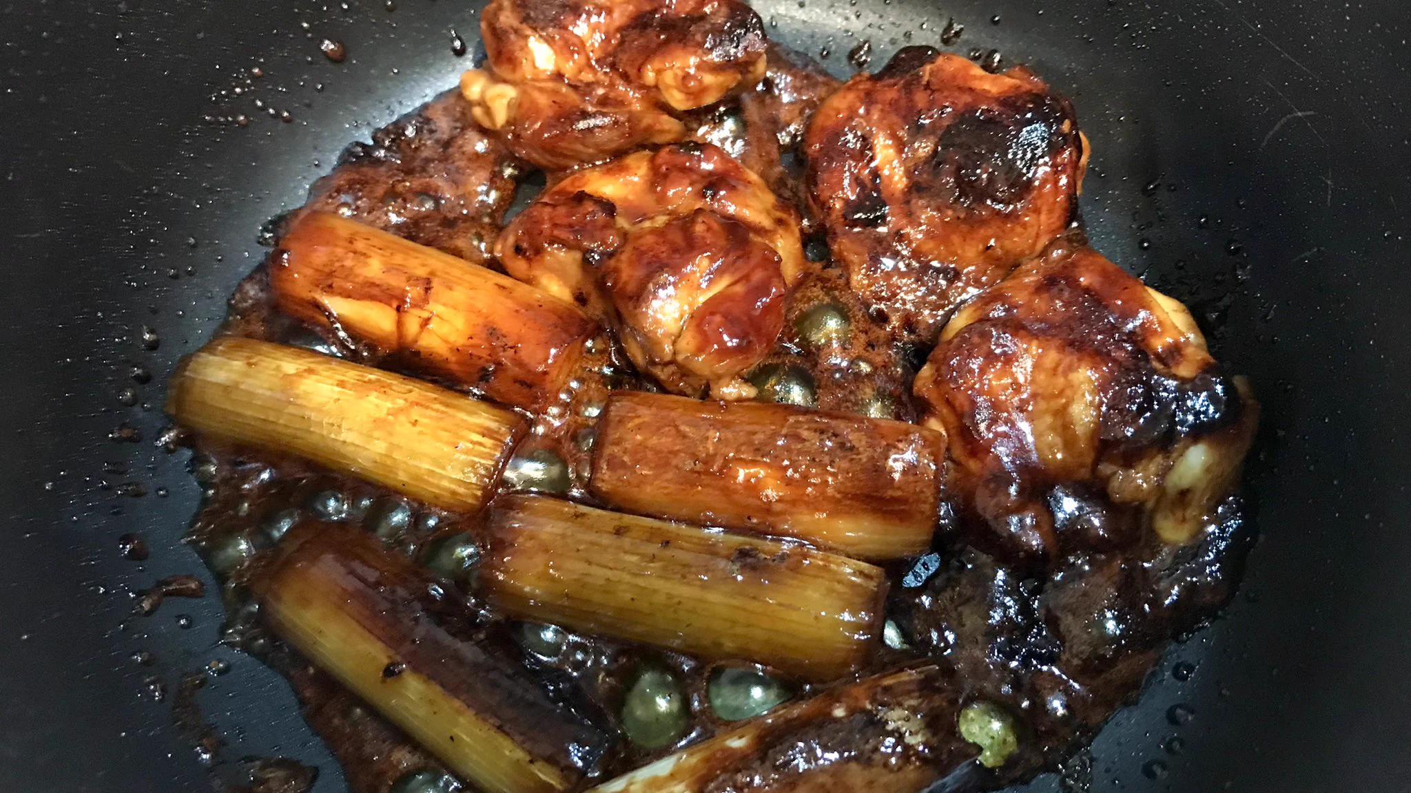 どうしても焼き鳥が食べたい！そんなときに簡単に作れる『串なし焼き鳥』レシピ♪