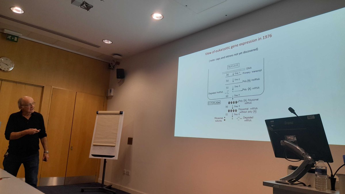 Highlights of our first NW RNA salon:
👉<a href="/grzechnik_pawel/">Pawel Grzechnik</a> introducing the salon 
👉<a href="/jenniferc_love/">Jennifer Love</a> amazing talk about RNA degradation
👉<a href="/Jo__Cunningham/">Dr Jo Cunningham</a> wonderful data on translation regulation
👉Nick Proudfoot's story about his scientific  journey

and complete zoom disaster 🤦‍♂️