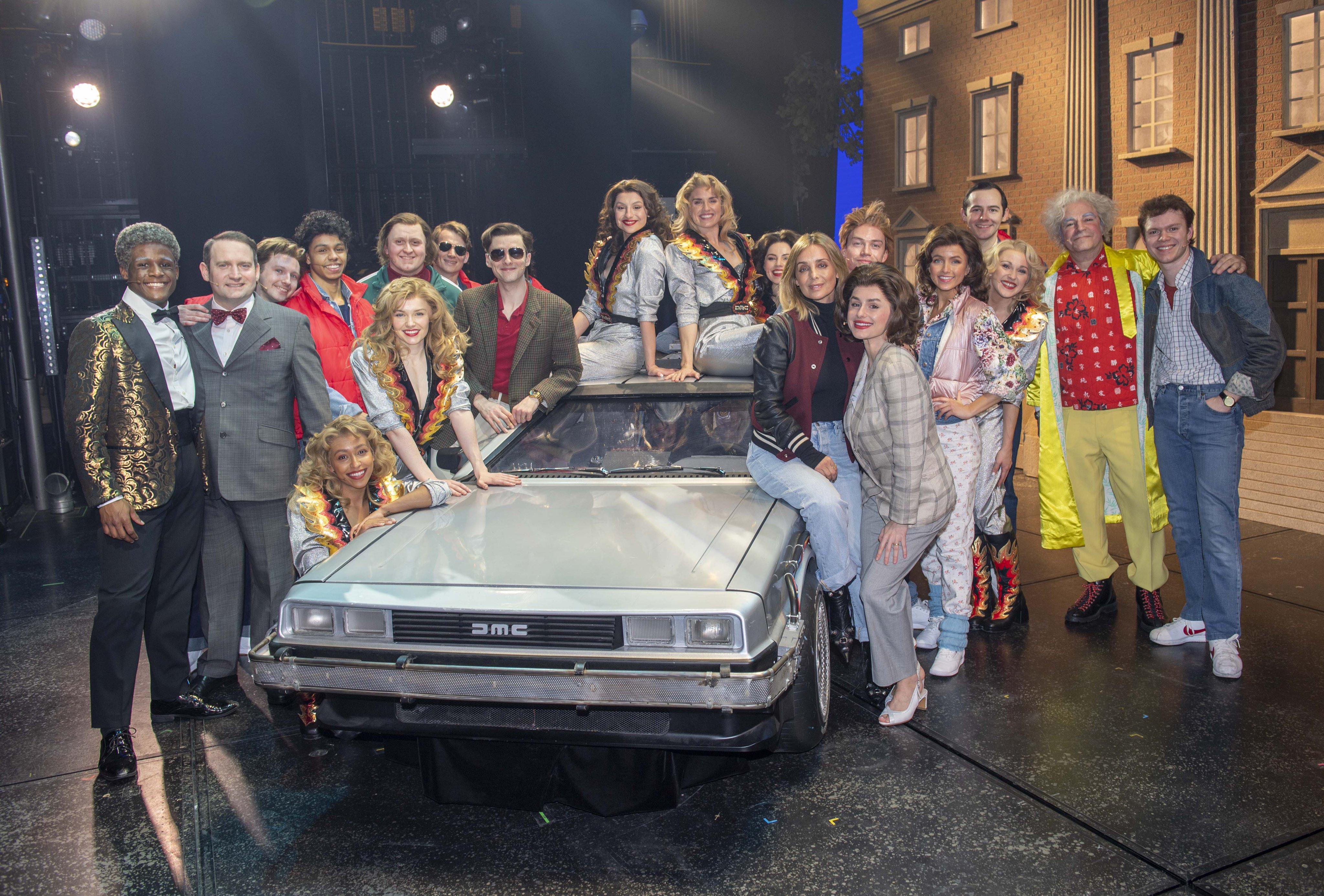 Grease West End (GREASEWestEnd) / Twitter