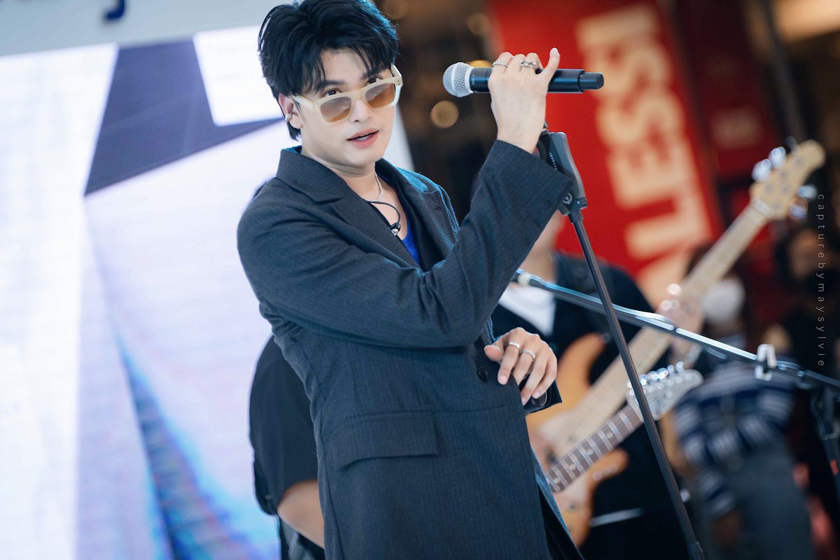 maysylvie's tweet photo. ถ้าผมจะโรแมนติกกับใคร
ก็ขอให้เป็นคุณแล้วกัน☺️💕

10.02.2023 | Central Embassy 
#NONTTANONT #SolarD
#SolarDxNONTTANONT
#capturebymaysylvie https://t.co/XpbX5JqIfD