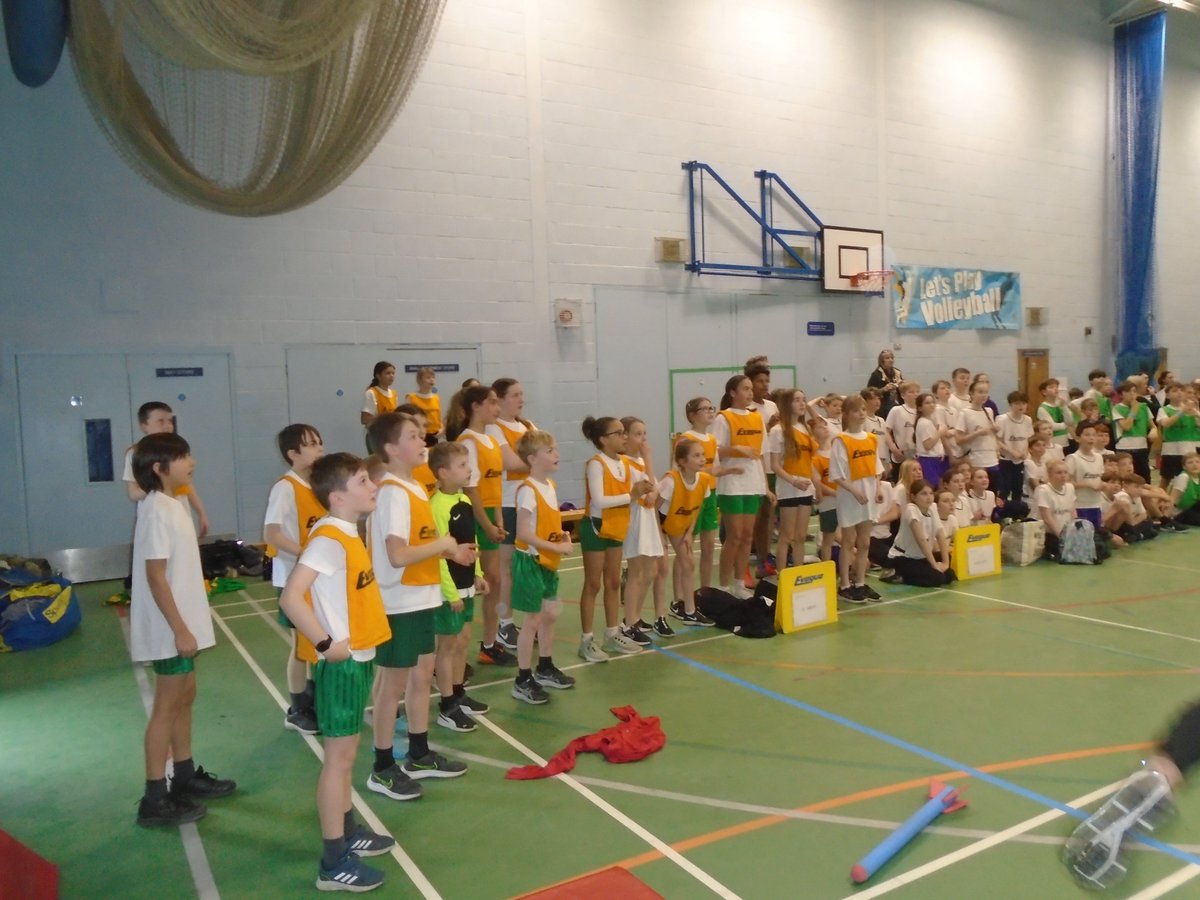 St Martin's C of E Primary, Dorking tweet media