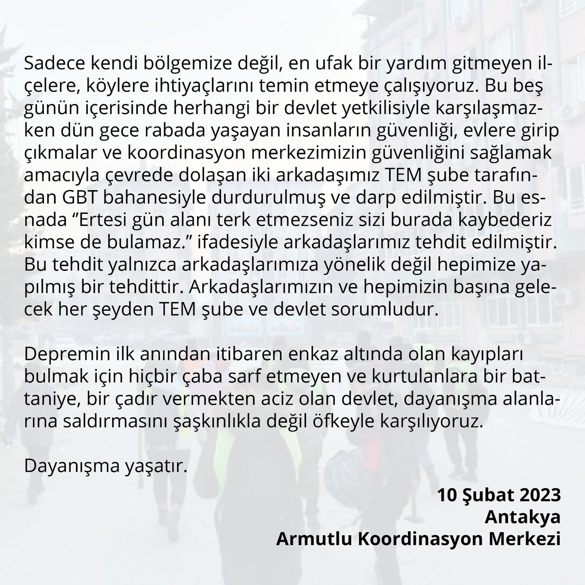 direnisteyizorg's tweet photo. Antakya'da gönüllülere "Sizi burada kaybederiz, kimse de bulamaz" tehdidi. ⬇️ https://t.co/TeSwDtOm5G