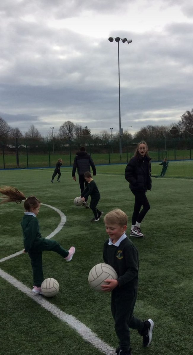 KilcullenGAA's tweet photo. Kilcullen #GAA players in Transition Year at @CPCKilcullen were on the astro yesterday helping @KildareGAA's Rob Thompson with coaching pupils from @BhrideScoil.

This weekly event is great education for all involved. Proud to be building a culture in Kilcullen. https://t.co/kHNVR6SF4l