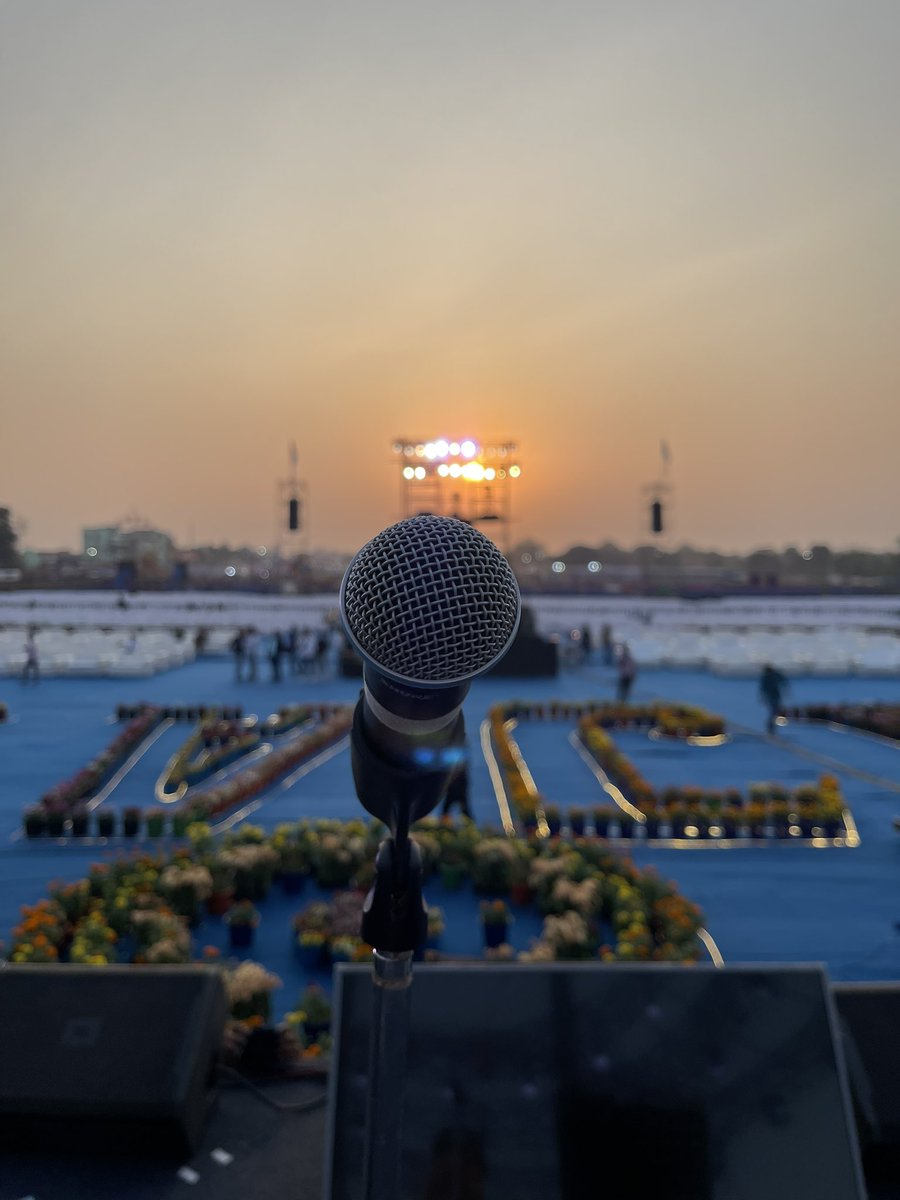 ayushmannk's tweet photo. Jajpur Odisha. 
Performing at 9pm https://t.co/B3HdVP33UL