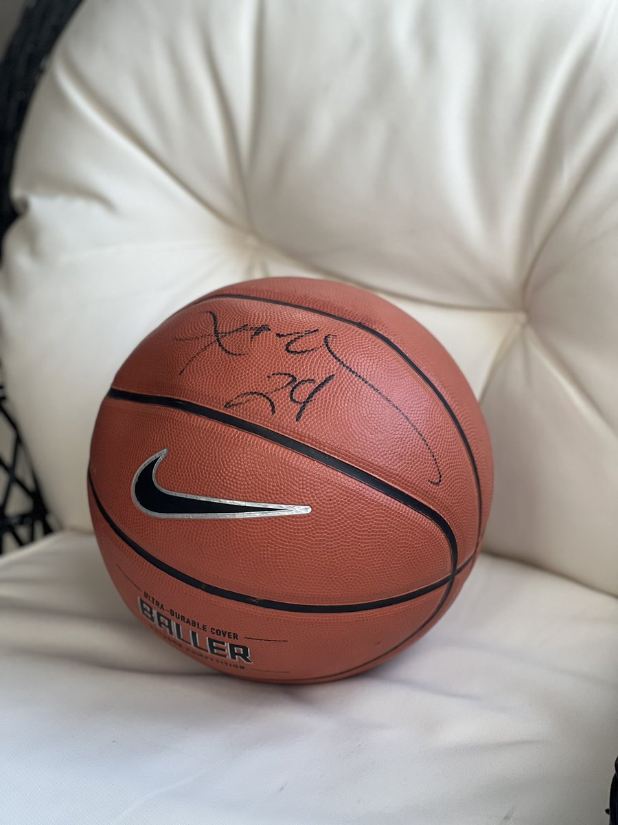Orijinal Kobe Bryant imzalı basketbol topunu <a href="/ahbap/">Ahbap</a> a en yüksek bağış dekontu ile açık artırmaya çıkarıyorum . Rt ler iseniz belki daha yüksek bir rakamı depremzede kardeşlerimize ulaştırabiliriz 🙏🙏🙏 <a href="/ismailsenol/">İsmail Şenol</a> <a href="/kaankural/">Kaan Kural</a> <a href="/tribundergi/">Tribun Dergi</a> <a href="/yagosabuncuoglu/">Yağız Sabuncuoğlu</a> <a href="/ahmetercanlar/"></a>