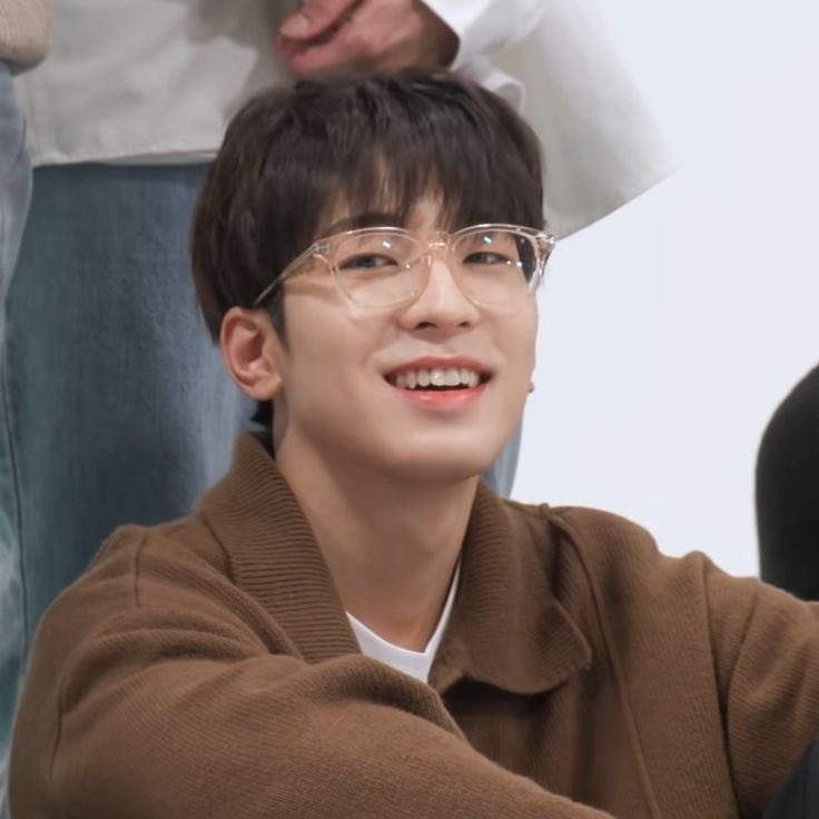 mrlvboro__'s tweet photo. Karena gua lagi ts jadi wonu coba rep yukss https://t.co/vPB34pXwuT