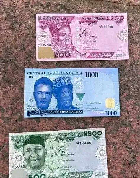 MUSASAM59545147's tweet photo. A gaskiya shugaban kasa muhammadu buhari ba kayi mana adalci ba.ka sa mutane cikin mawuyacin Hali kawai babu wani dalili!!!
Shi yasa duk inda kaje sae an jefe da duwatsu🤪Kai ni kaina na kosa ka sauka wllh https://t.co/G3Rp4Zx5BL