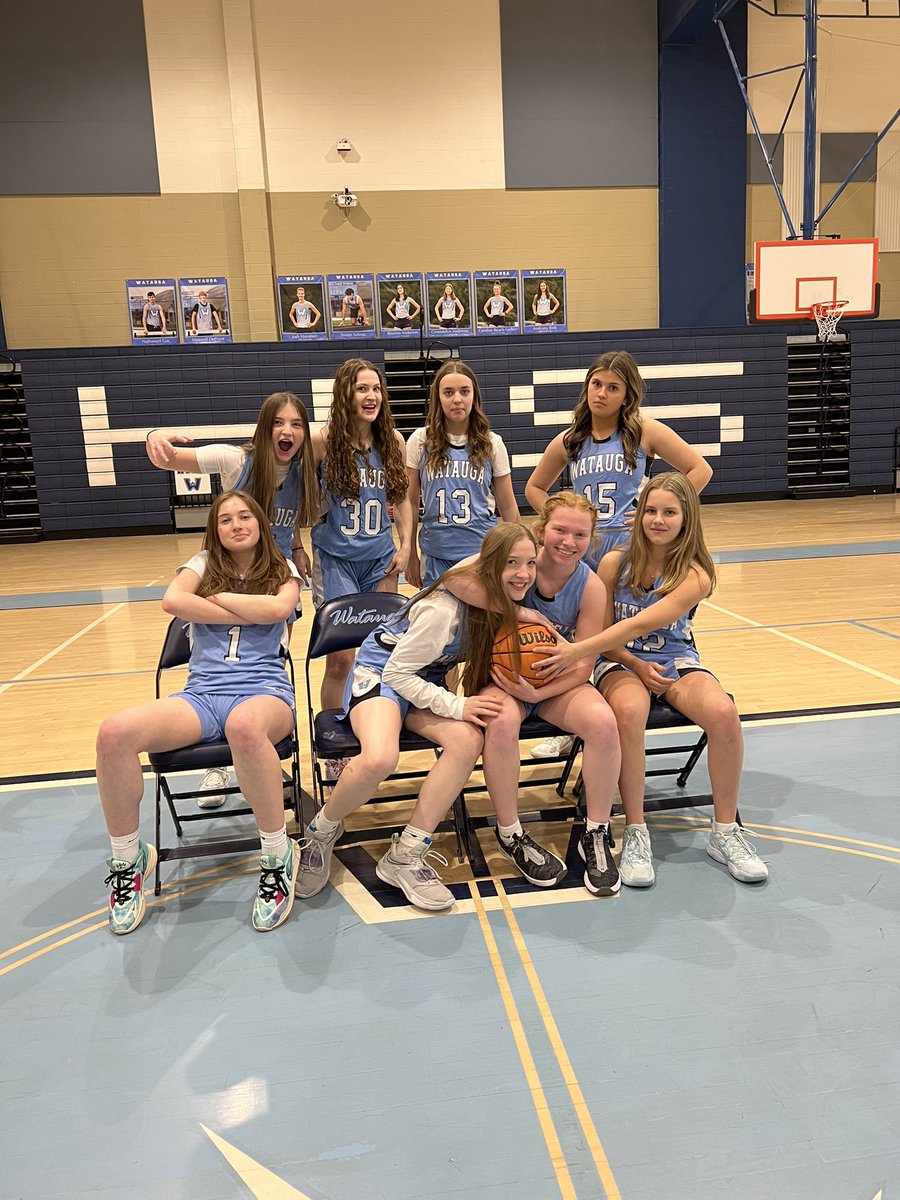 WataugaHSWBB's tweet photo. GAMEDAY vs Ashe. Where else would you be tonight???
#seniors
#jvlastgame 
#family 

@wataugaboosters @WataugaPioneers @WataugaDemocrat @charlottepreps @BallHerHoopsCLT https://t.co/ITujXxMm0A