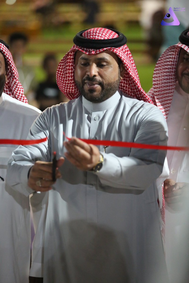 adhw2a's tweet photo. رئيس بلدية حلي يدشن معرض الصقور الأول بحلي 
بحضور سعادة رؤساء بلديات الليث وأضم وخليص وغميقة 

#حلي #القنفذة #مكة_المكرمة #صقور https://t.co/tLXkqccbdj