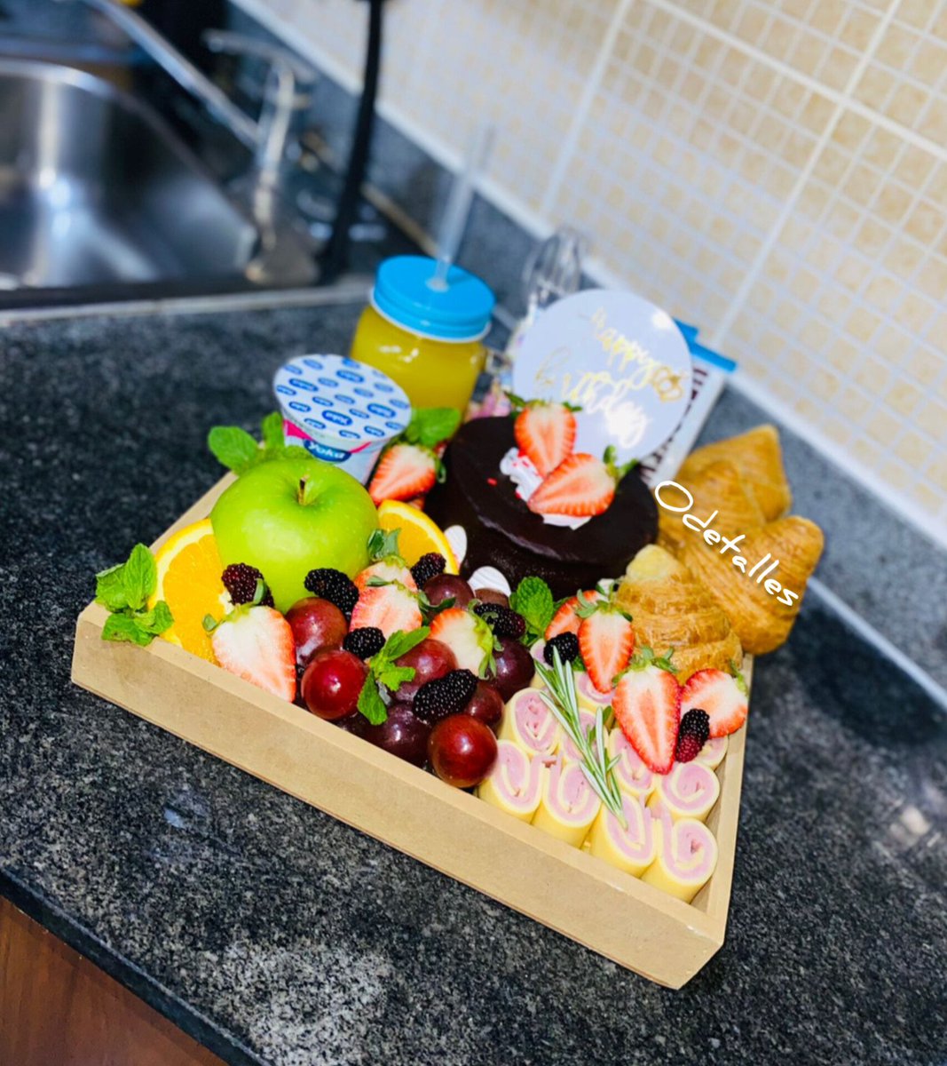 Odetalles2's tweet photo. Buenas buenas #Odetalles entregando amor tempranito. ❤️🥰😁😎😊

Solicita nuestro catálogo San Valentín 2023 vía whatsapp 📲 8293361877

#Odetalles #buenosdias #amor #felizcumpleaños #desayuno #bandejas #santodomingo #regala #compartir #bonitodia #viernes #hoyesviernes https://t.co/KyhyCufQGj