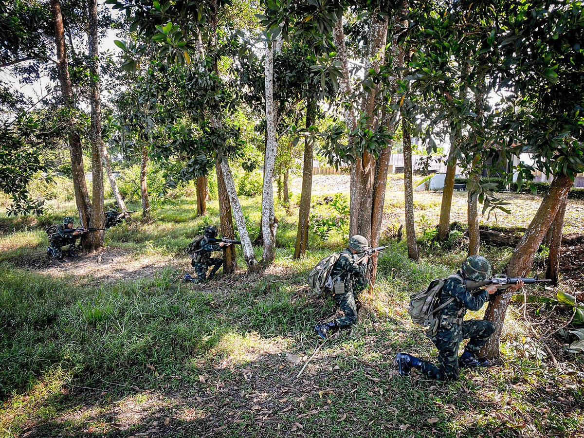 INFANTRY1522's tweet photo. " ไม่มีเทคโนโลยีใด จะมาทดแทนขีดความสามารถของทหารได้ "
ร.152 พัน.2  ฝึกทบทวนวิชา ตั้งรับ ให้กับกำลังพล (ในที่ตั้ง ) เพื่อเตรียมความพร้อม การฝึกภาคกองร้อย ประจำปี 2566 https://t.co/8PcTU2sxky