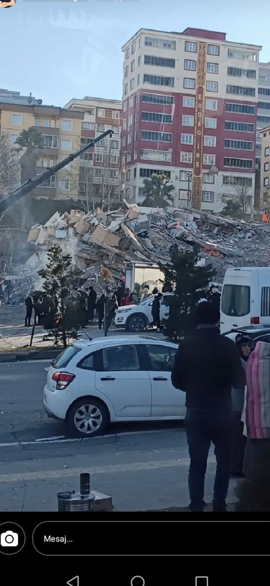 dilekque's tweet photo. ⚠️⚠️ADNAN MENDERES BULVARI MERCİMEKTEPE MAHALLESİ SÖZLER APARTMAN NO:19 ONİKİSUBAT/K.MARAŞ
Eda,onur,Bekir Gök
Hatice Nur Aktaş 
SES GELİYOR ÇOK ACİL🚨‼️KEPÇE VE AFAD EKİBİ LAZIM ⚠️⚠️
#edagök @BabalaTv @haluklevent @ahbap https://t.co/okz31JNiaH