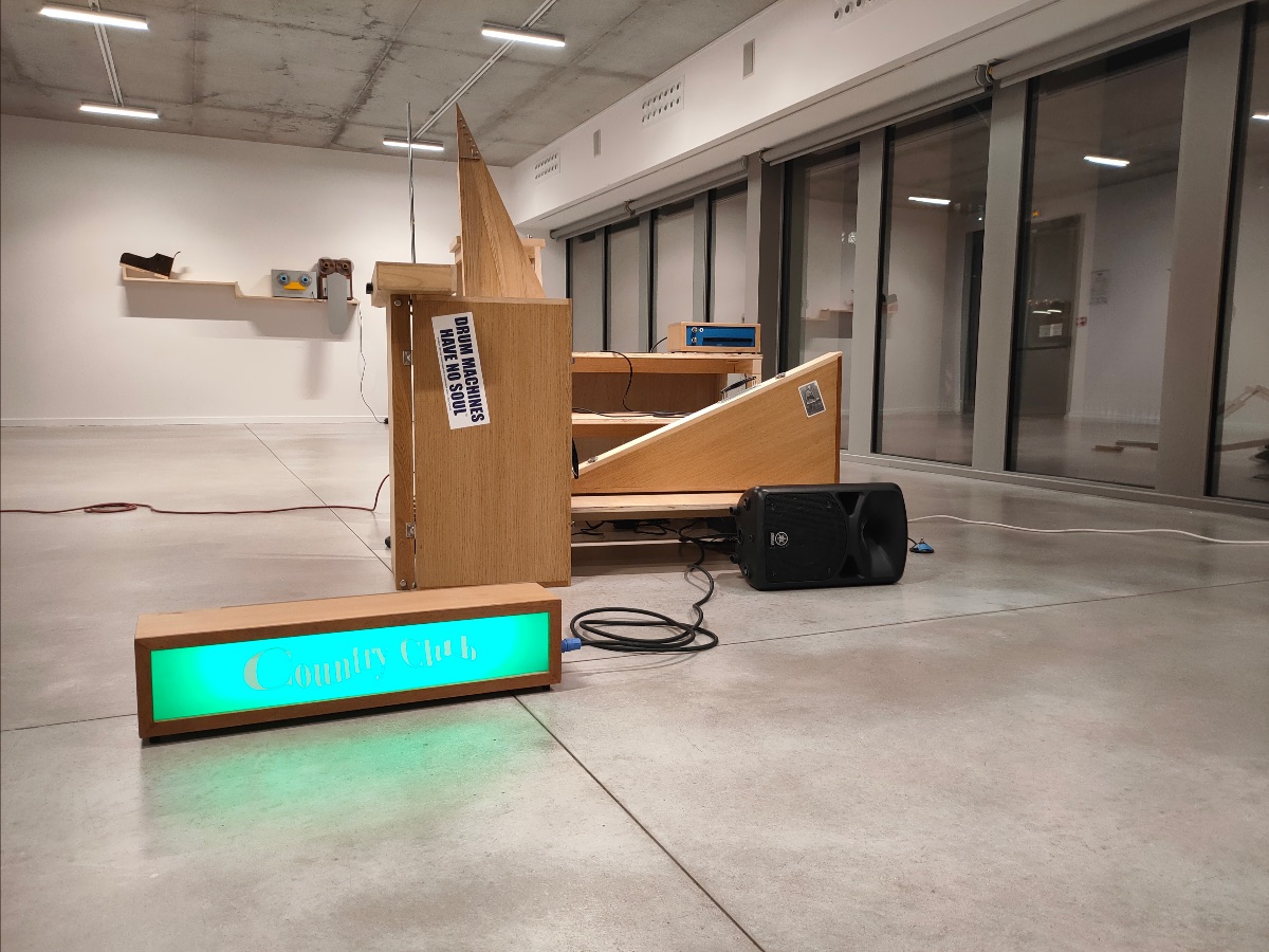 RioFluency's tweet photo. 🎉 Vernissage et performance ce soir à la galerie, à partir de 19h - https://t.co/itQOmHhh98 https://t.co/aGA1sHKjeg