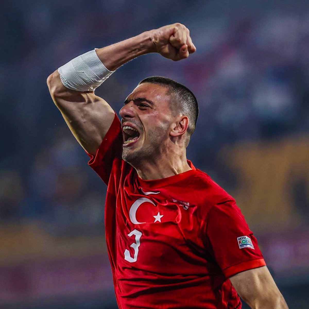 eurofootcom's tweet photo. 👏🇹🇷 Merih Demiral has raised ₺5,000,000 and counting for victims of the earthquake in Türkiye &amp; Syria. 

He has been auctioning signed shirts from the likes of Ronaldo, Messi, Kane, Haaland, Griezmann, Bonucci &amp; more. 

Bravo, Merih... https://t.co/aWEG0RSEXi