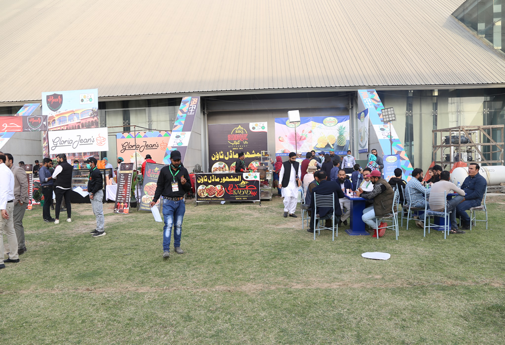 CentresExpo's tweet photo. Food Expo Plus -2023
Mark the Dates starting from 10th till 12th February 2023.
Venue: Exhibition Hall-3
Highlights of Day-1
#PFA #PunjabFoodAuthority #foodlover #food #foodblogger
#PFAFE #mcdonalds #KFC #BunduKhan #olpers #Mezan #PunjabBank #nestle https://t.co/sgnF3RRBVK