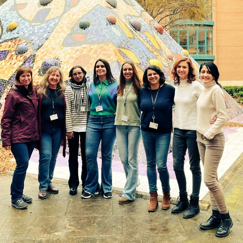 #11F2023 And finally... congratulations to all the women working in #Science 
Happy #WomenInScienceDay 👩‍🔬👩‍⚕️
Proud of our researchers, technicians, PhD students, postdoc...  
#CiènciaUJI #DiaMujerYNinaEnCiencia #WomenInScience #WomenInSTEM #InternationalDayofWomenandGirlsinScience