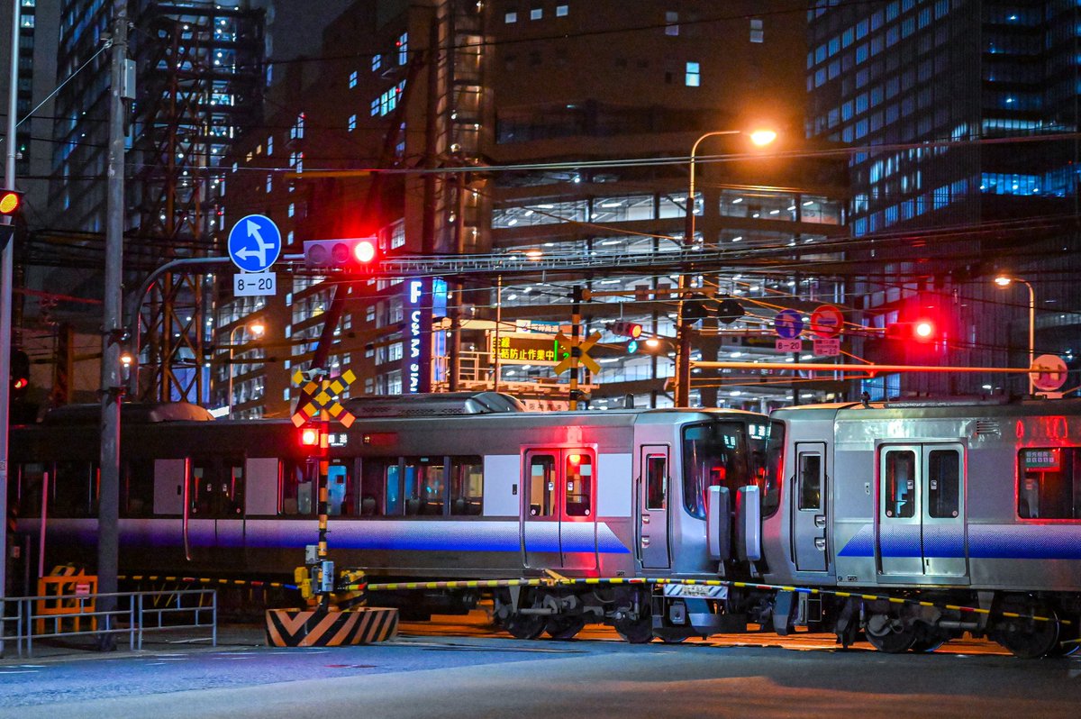 4回目となる223系2500番の転属回送 今週末地下化される梅田貨物線を