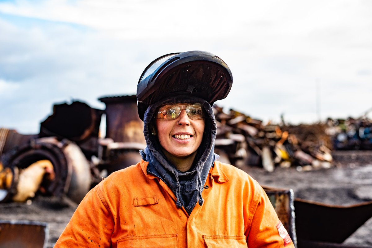 BrownandMason's tweet image. Kayleigh Gerrietty, Redcar Power Station, Yorkshire

‘I am never bored, I learn something new every single day and the team are so great to work with, they help me and I help them. I know that my efforts are valued’
 
#apprenticeweek #trailblazer #college #womanindemolition