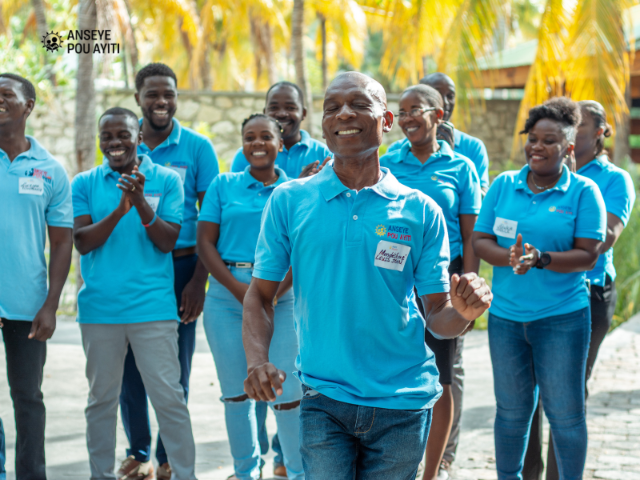 AnseyePouAyiti's tweet photo. Lè ou sonje tout enèji pozitif k ap devlope pou mouvman nou an!
That moment when you remember how excited you are about the movement!
#educationforall #ayiti #ayitinouvlea #napvanse https://t.co/KjbE8B1LSw