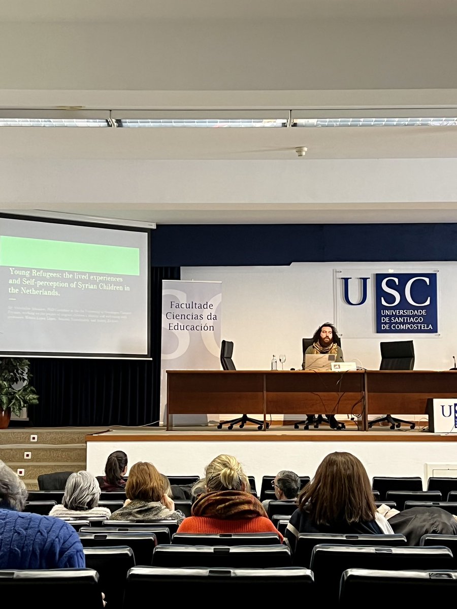 Passing the mic to our very own <a href="/Halimalbakkor/">Abduhalim Albakkor</a>, PhD candidate at <a href="/CampusFryslan/">Campus Fryslân - University of Groningen</a>. Halim is discussing the impact of young migrants’ experiences on their well-being and sense of belonging, and the mechanisms through which they develop supportive social networks
