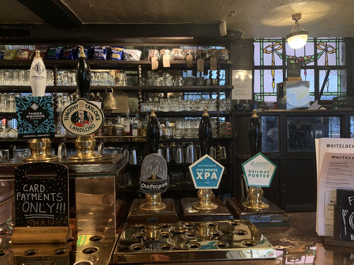 Enjoying a pint of <a href="/FivePointsBrew/">The Five Points</a> railway porter <a href="/WhitelocksLeeds/">Whitelock’s Ale House</a>