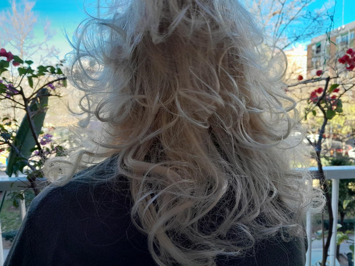 dinamicash's tweet photo. QUERIDOS AMIGOS MAÑANA ES UN DÍA MUY SIGNIFICATIVO PARA MI ES MI CUMPLEAÑOS. MI MAYOR ILUSIÓN ES RECIBIROS -A LO GRANDE- Y ME HE CORTADO EL PELO. OS QUIERO TENER CERCA A TODOS PORQUE SOIS UNOS AMIGOS FORMIDABLES. ¡TODOS INVITADOS VIRTUALMENTE! PERO DENTRO DE MI CORAZÓN. GRACIAS. https://t.co/hiqDTFaipr