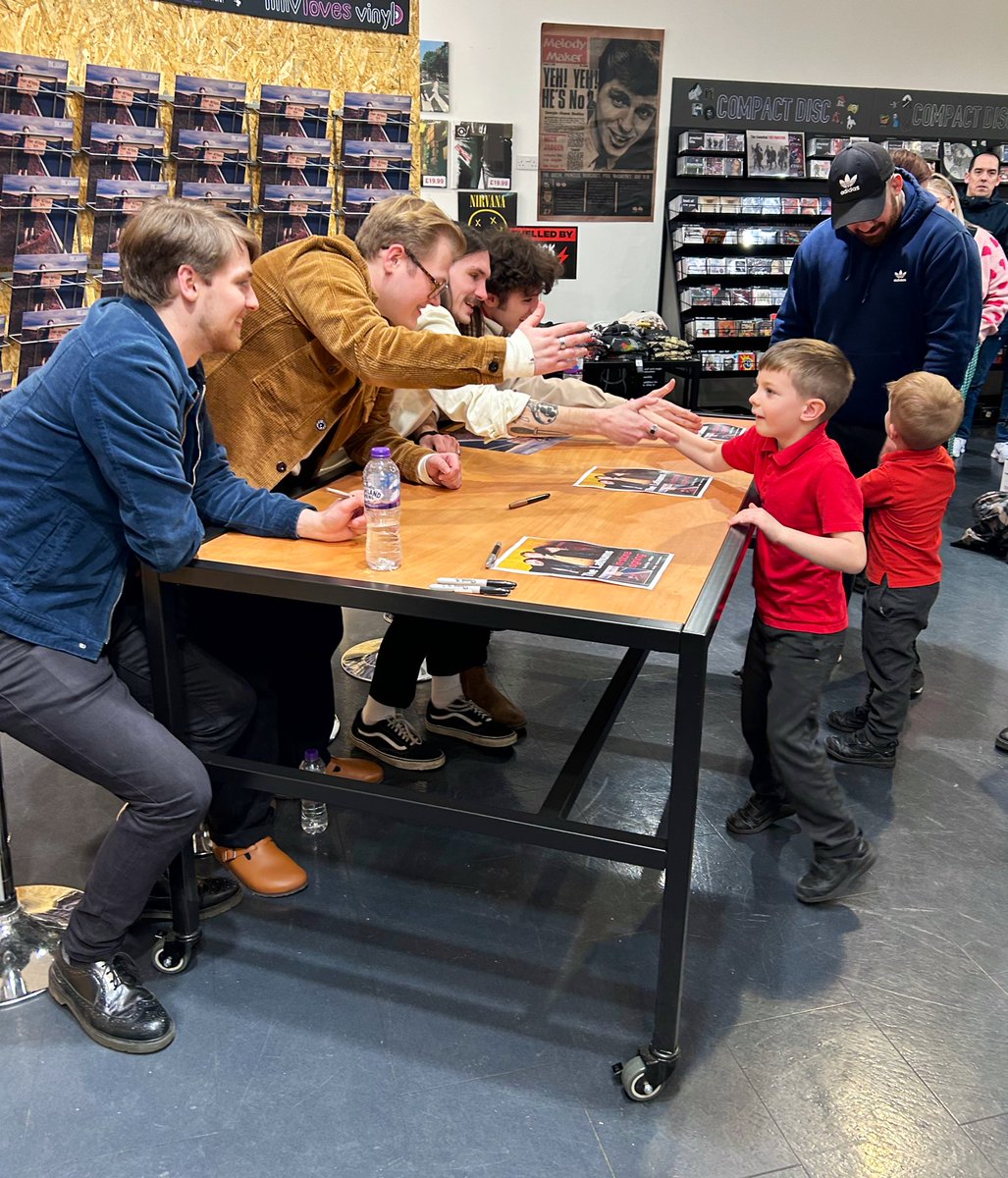 hmvWigan's tweet photo. We’re still ecstatic from yesterday afternoon’s intimate in-store signing with @TheLathums.

I mean look, IT WAS SO WHOLESOME! 👏🏻🥹

#hmvWigan #TheLathums #FromNothingToALittleBitMore https://t.co/oNcsZuMk8x