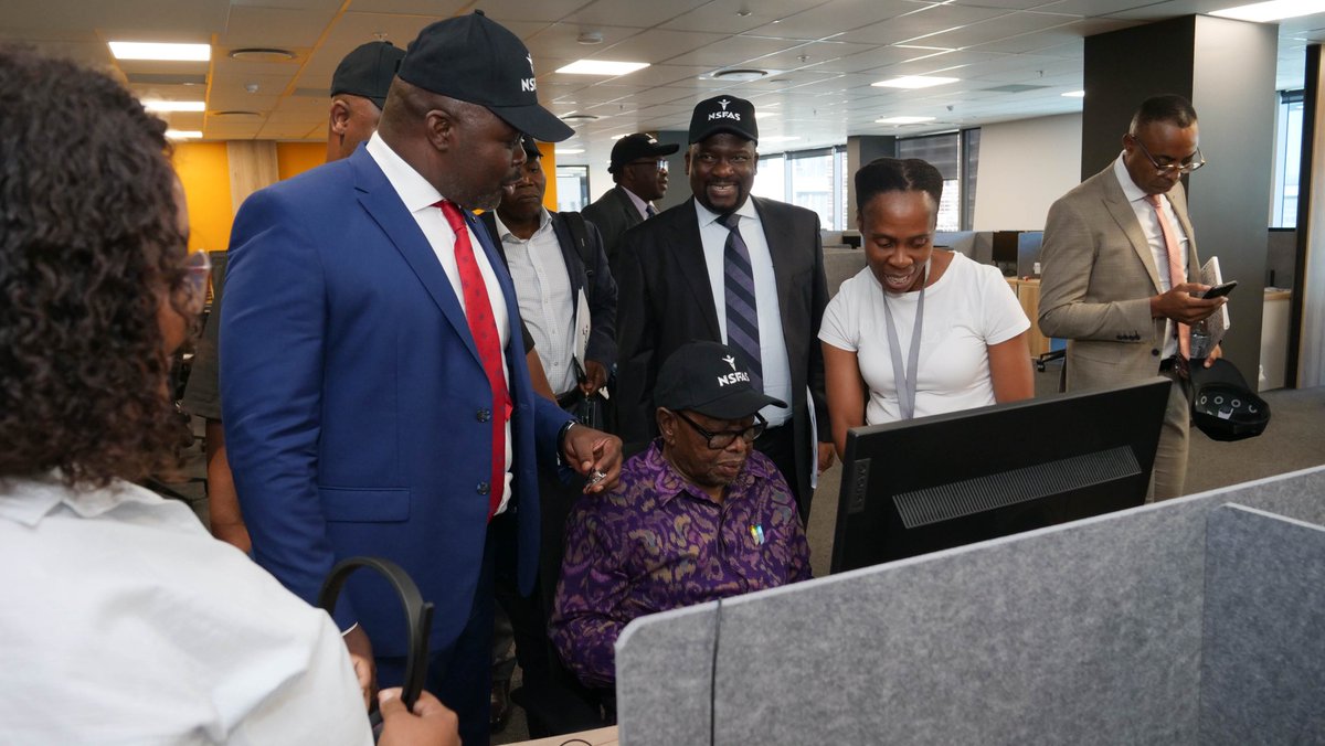 Minister Nzimande accompanied by NSFAS Board Chairperson, Mr Ernest Khosa visited the new NSFAS Student Centre, where he took calls from students and provided them with their #NSFAS2023 application status'
#NSFAS2023Readiness